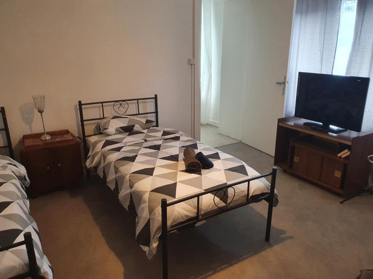 Meubles Hg Bains-Les-Bains Lägenhet Exteriör bild